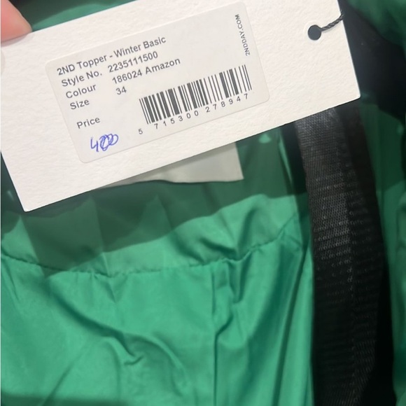 NWT 2NDDAY Green Apres ski oversize PUFFER JACKET - Picture 4 of 12